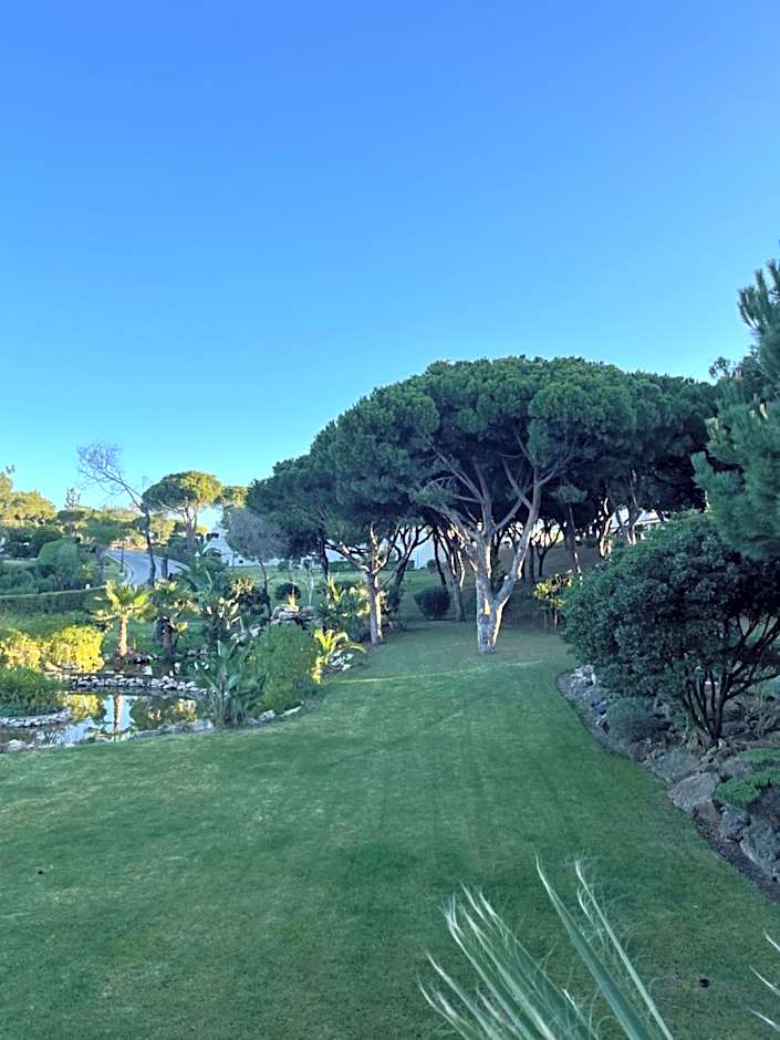 Scarlet's Place - 1 bed Victory Village Quinta Do Lago - beach, nature, lakes