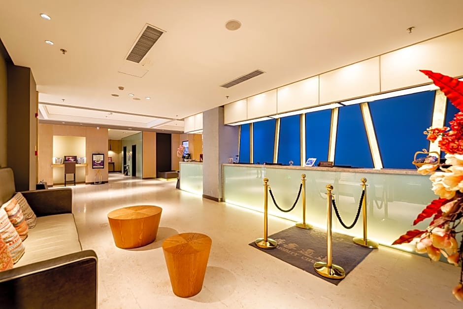 Yitel Collection Shenyang Imperial Palace Zhongjie Metro Station