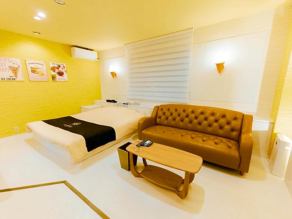 GLAMROSE -Adult Only Motel-