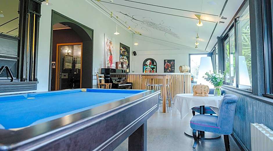 Logis Hôtel Restaurant L'Essille