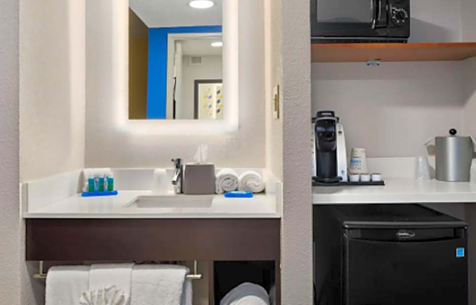 Holiday Inn Express Atlanta-Kennesaw By IHG