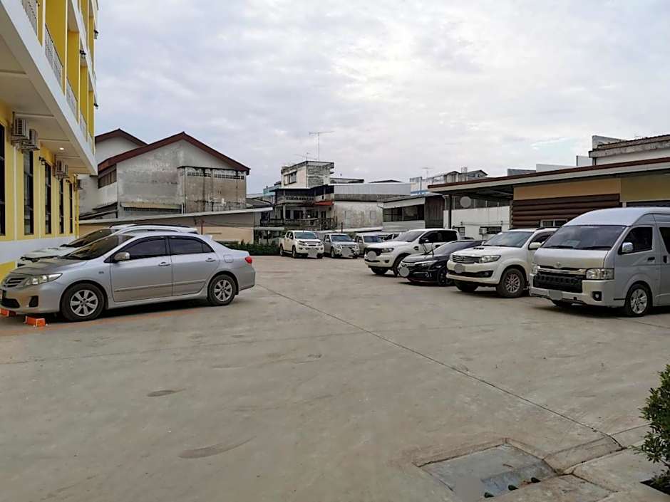 โรงแรมรชาโขง Racha Khong Hotel