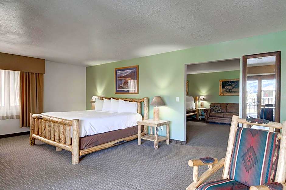 Ridgeline Hotel at Yellowstone, an Ascend Collection Hotel