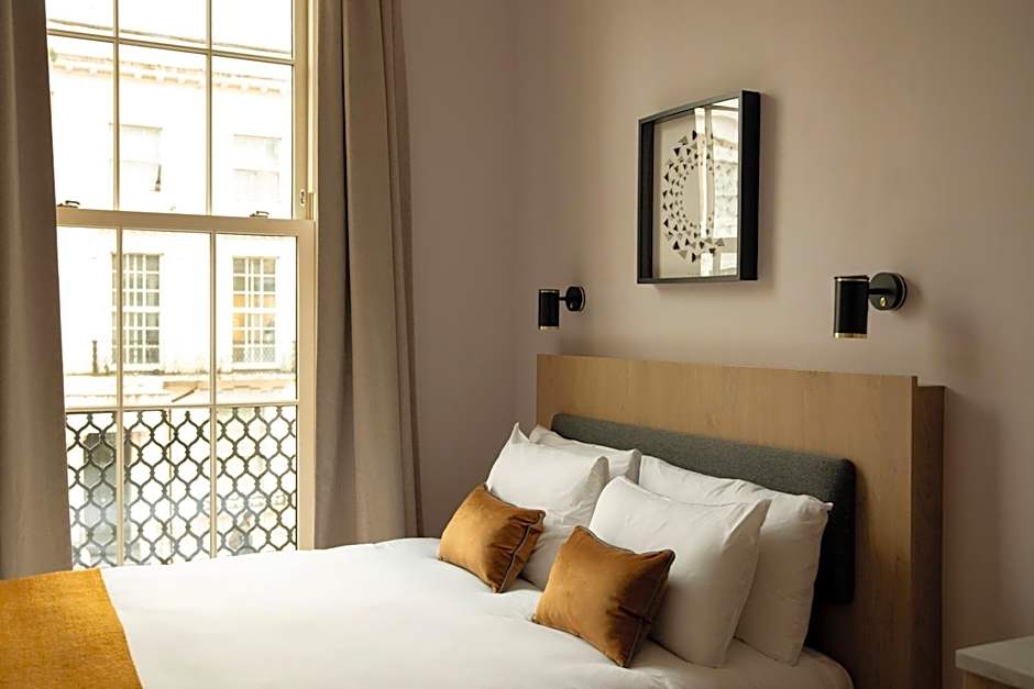 Bob W London Olympia