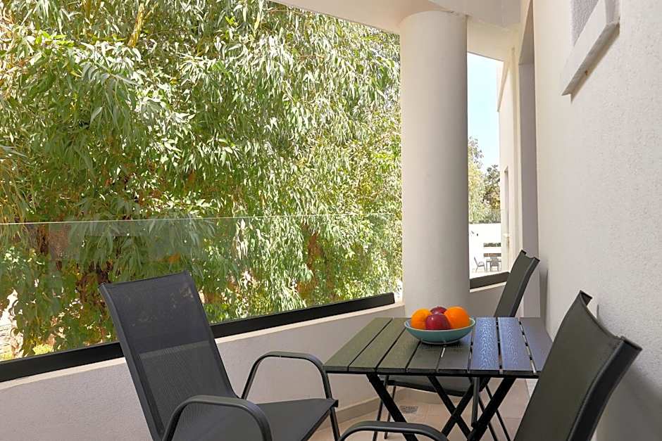 MichELe Luxury apartments by Smaris Collection