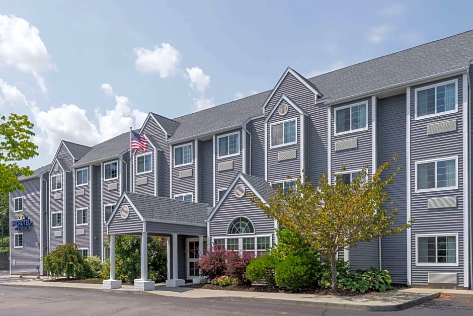 Microtel Inn & Suites by Wyndham Uncasville