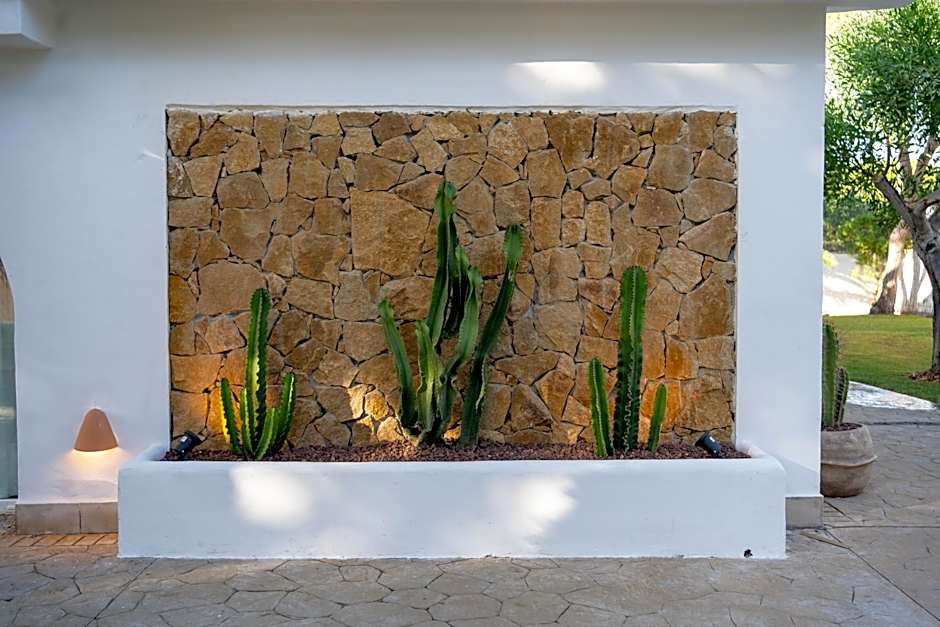 Moorea Boutique - Only Adults