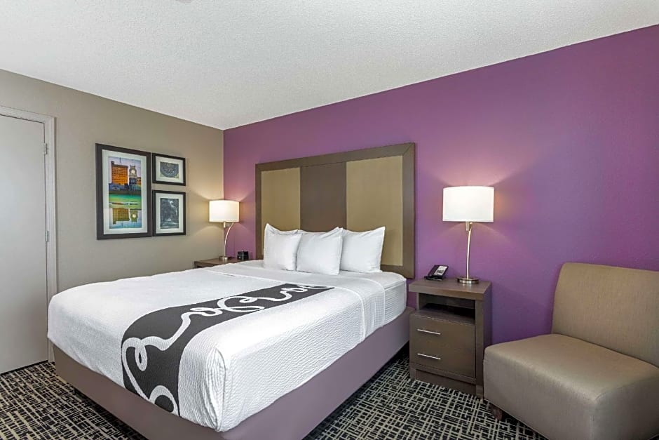 La Quinta Inn & Suites by Wyndham Hopkinsville
