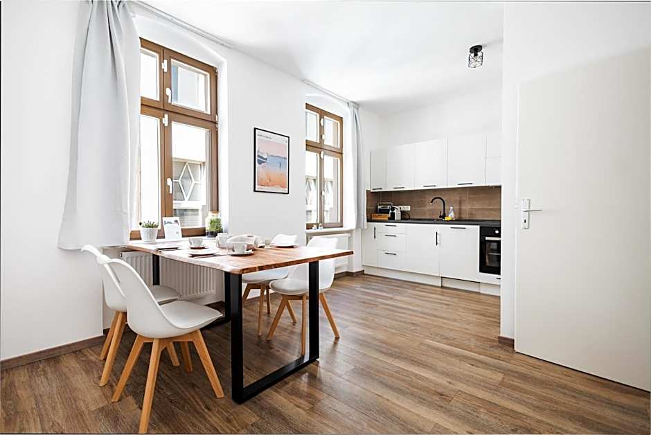 Apartments am Neuen Theater - Altstadt - Zentral - Küche - Wifi - Powered by Ko-Living