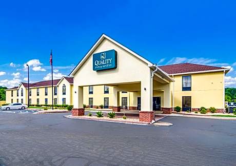 Quality Inn & Suites Canton, GA