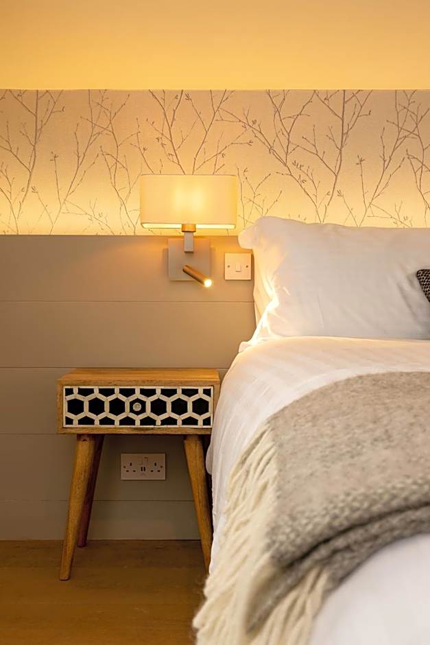 The Roost on Rock Road