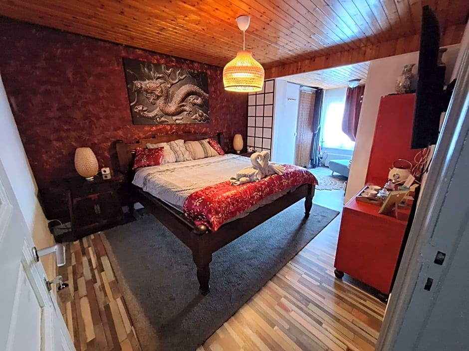 "Chez Ba'Nus"
