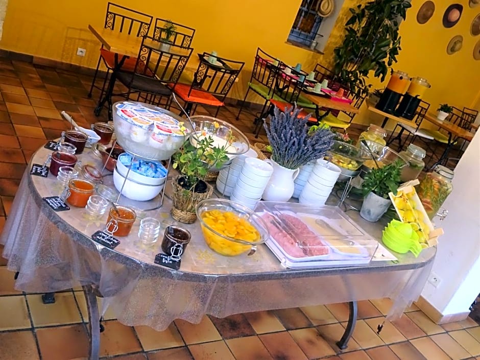 Logis Hotel Le Saint Marc