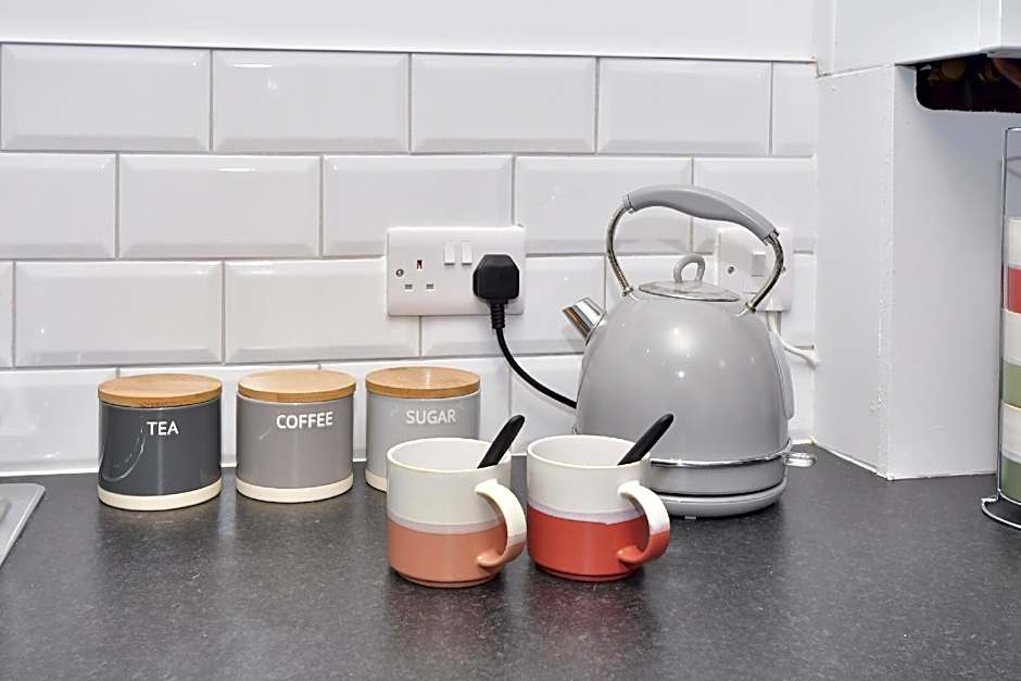 Townhouse @ 272 Walthall Street Crewe