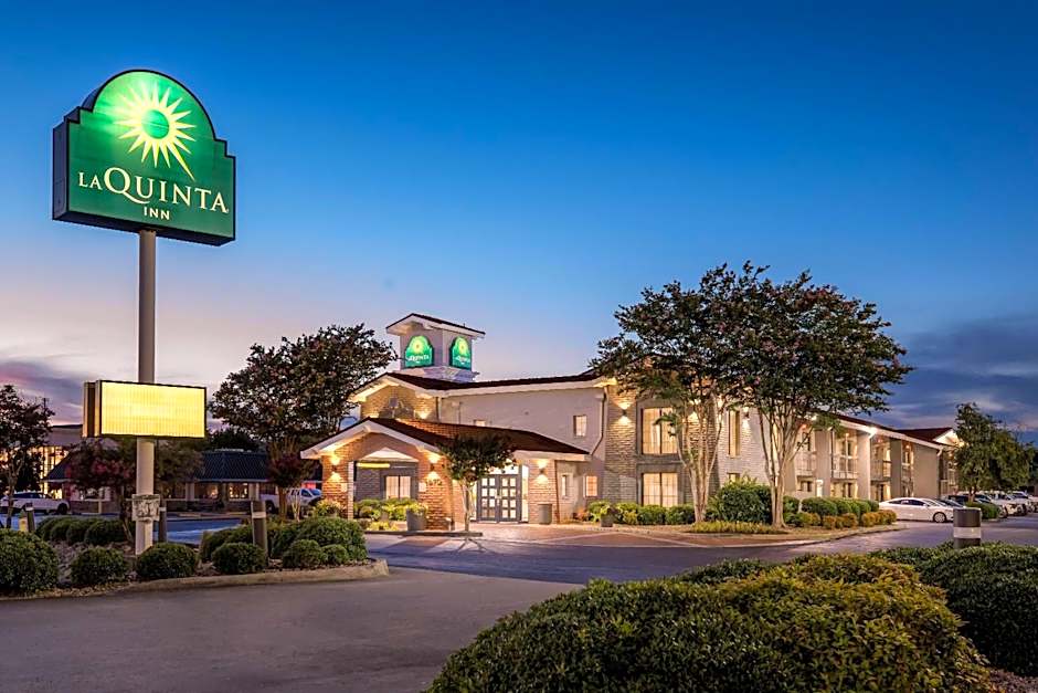 La Quinta Inn & Suites by Wyndham Huntsville Research Park