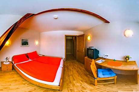 1 Double Bed or 2 Beds