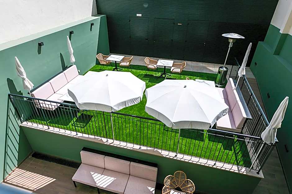 Lx SoHo Boutique Hotel