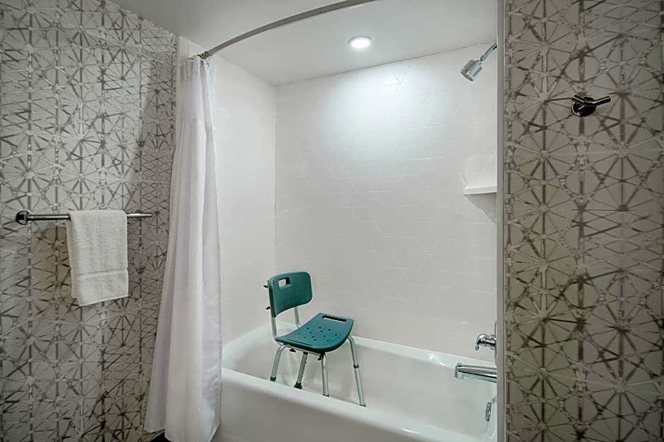 Crowne Plaza Auburn Hills By IHG