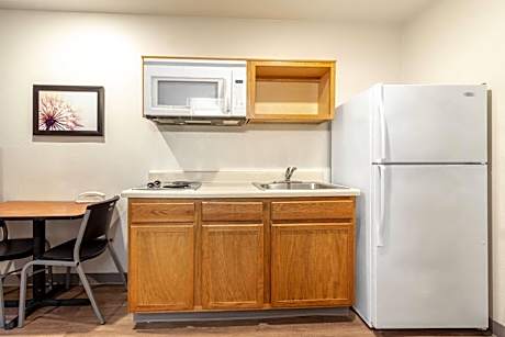 WoodSpring Suites Houston Baytown