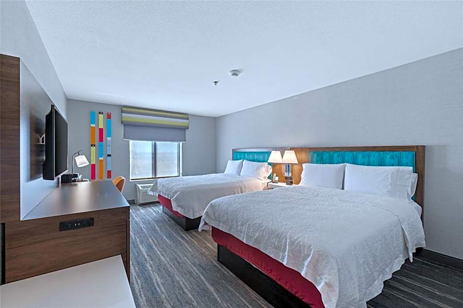 Hampton Inn By Hilton And Suites Madera