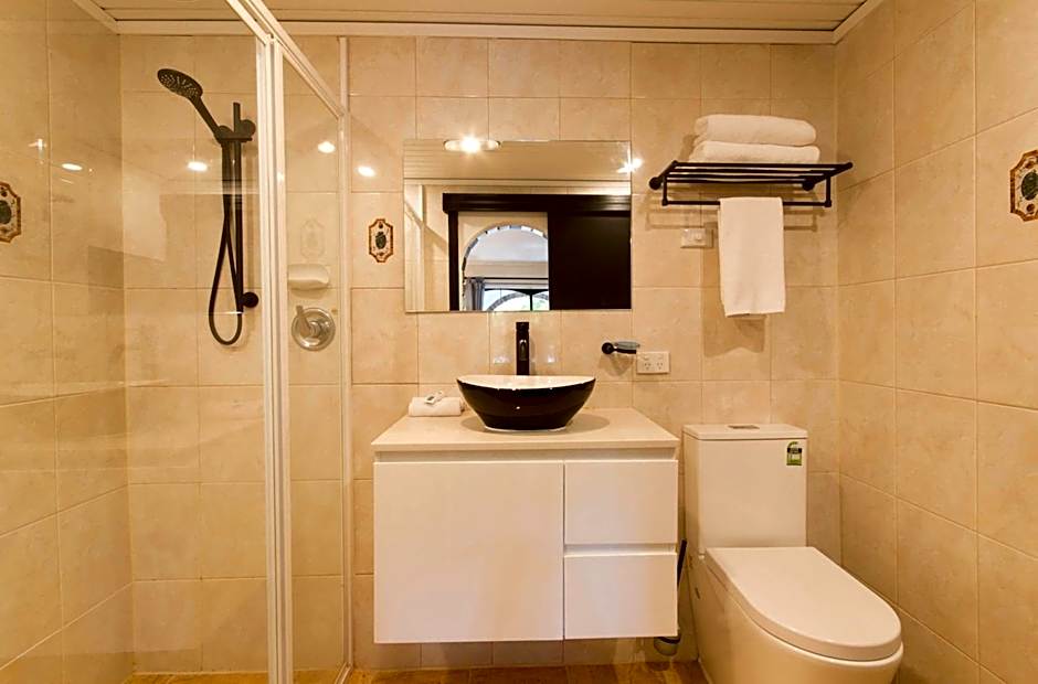 The Manor Basket Range