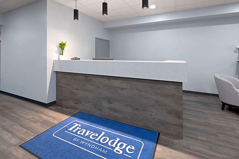 Travelodge by Wyndham Cochrane South