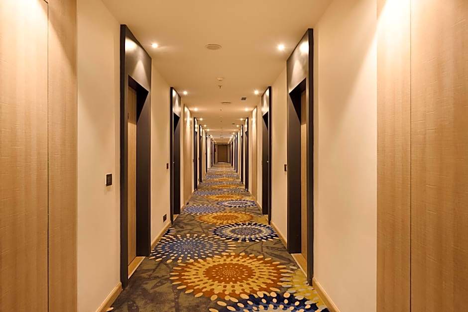 Delite Sarovar Portico Faridabad