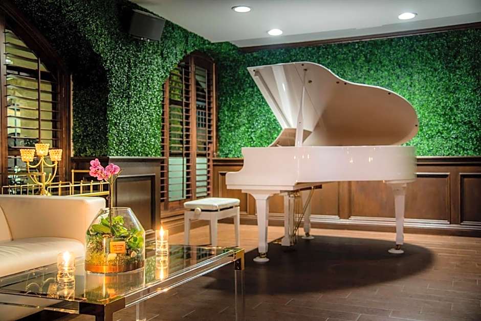 The Volare, Ascend Hotel Collection