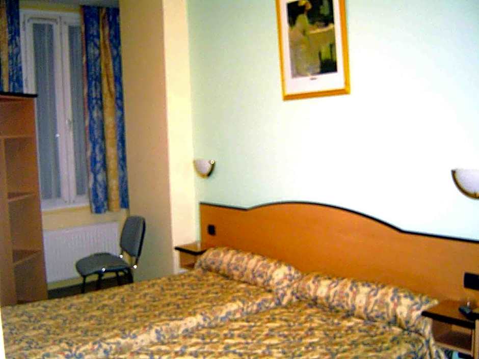 Hotel Ferney République