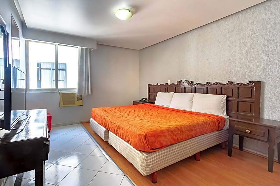 Capital O Hotel Colon Express Guadalajara
