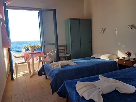 Superior Triple Room with Sea View