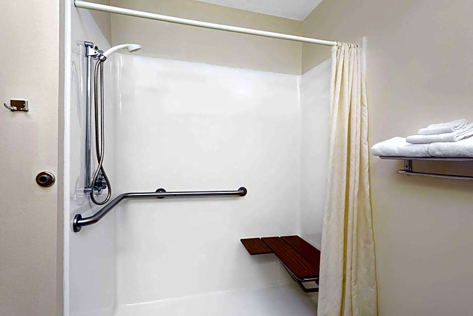 Super 8 by Wyndham Athens