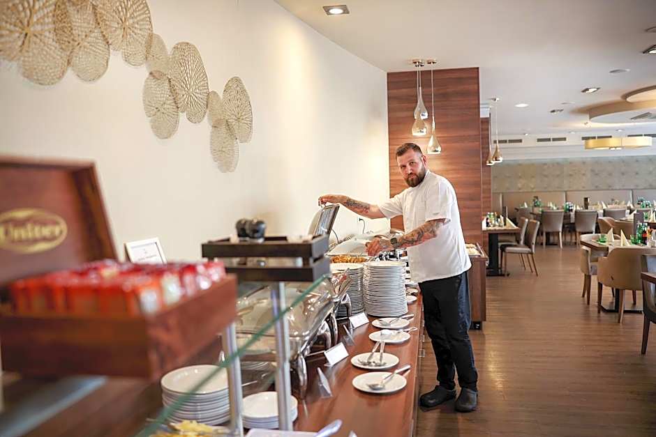 Barack Thermal Hotel and Spa