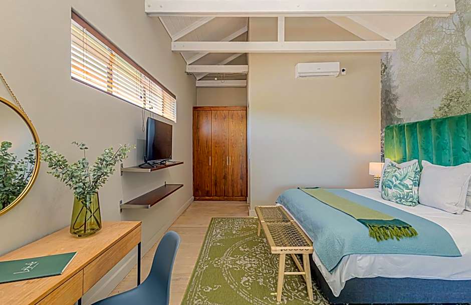 Ladybird Boutique Hotel at Kanonkop Operated by Touch Down Africa