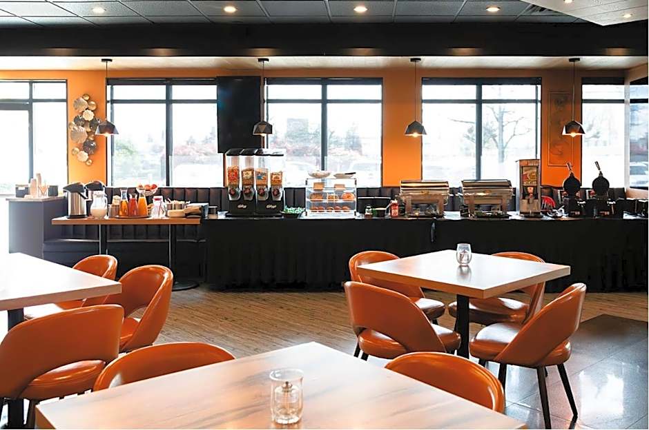 Ramada by Wyndham Surrey/Langley