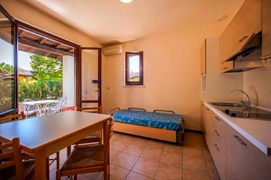 The Garda Village - Near Spiaggia Brema