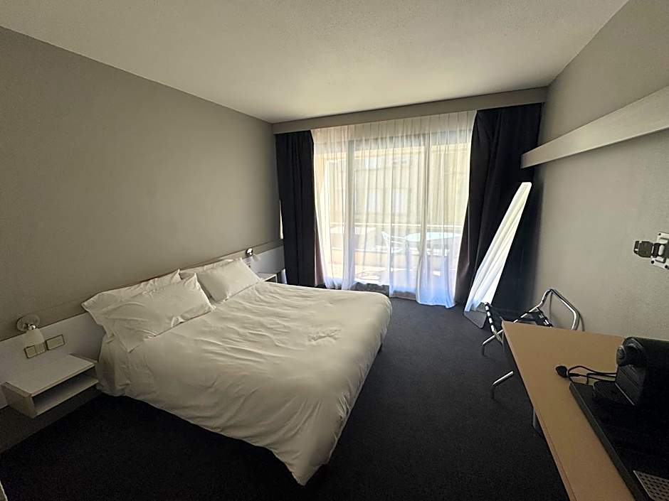 Hôtel Dupleix - Hyper centre - Réouverture