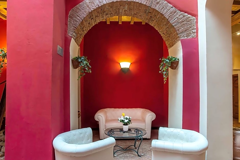 Porta Faenza Hotel