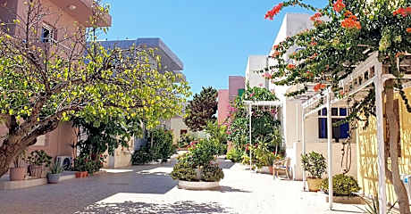 Evina Rooms & Suites