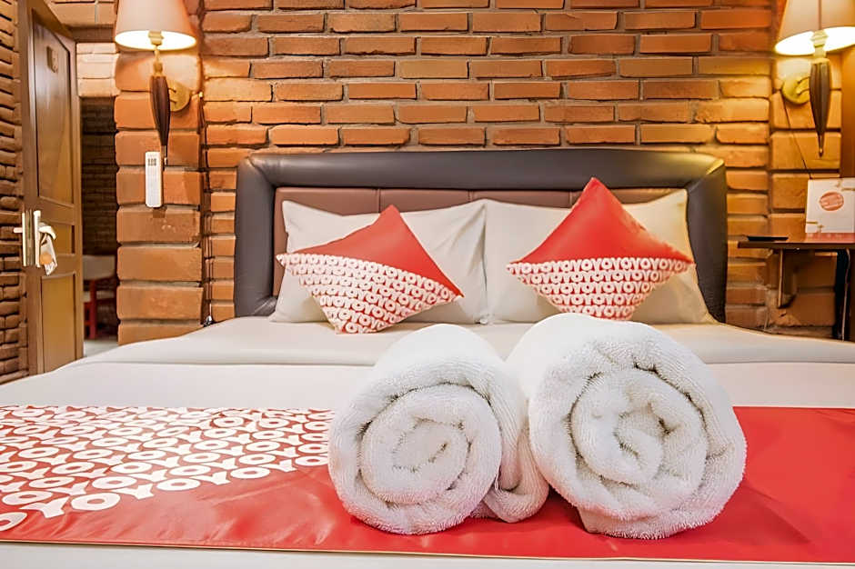 Super OYO 3118 Maxi Budget