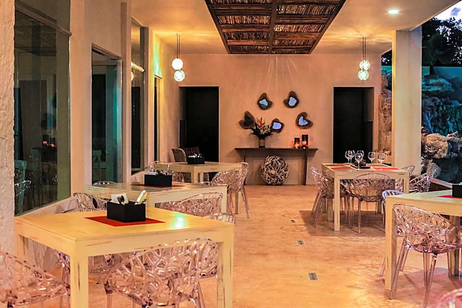 Casa Kaoba Hotel & Suites