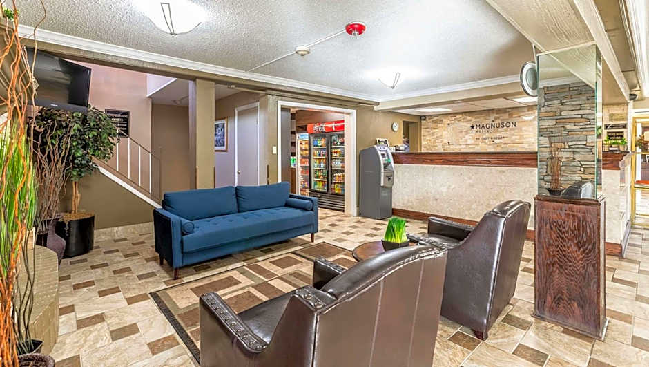 Magnuson Hotel Detroit Airport