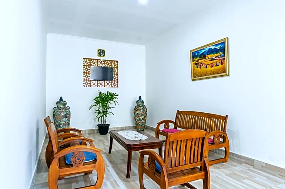 Kesari Glory Nusa Penida by GenuineHost