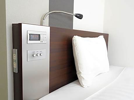 Standard Single Room - Non-Smoking