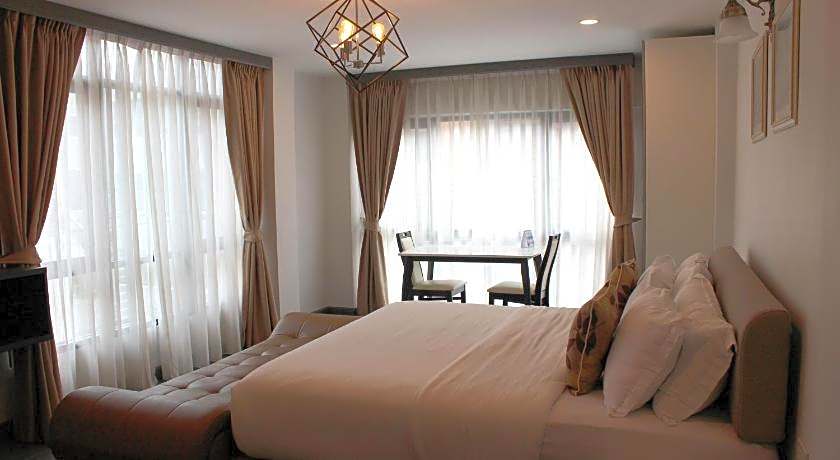 V One Pride-Sukhumvit 22, Bangkok