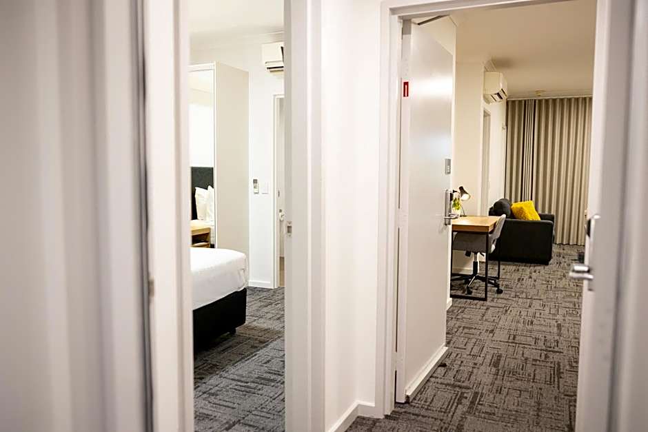 Baileys Serviced Apartments