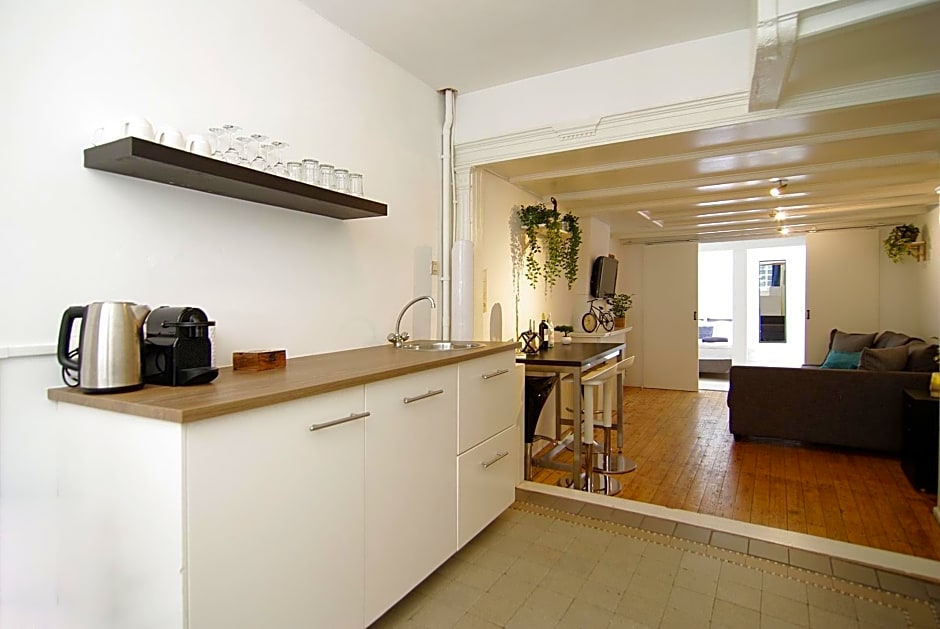 Cosy apartment right in the city center with AIRCO!