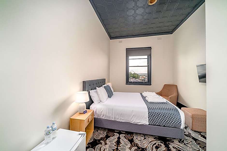 Romano's Hotel & Suites Wagga Wagga