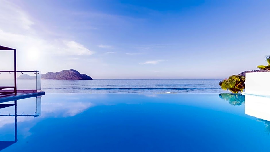 DoubleTree by Hilton Mazatlan