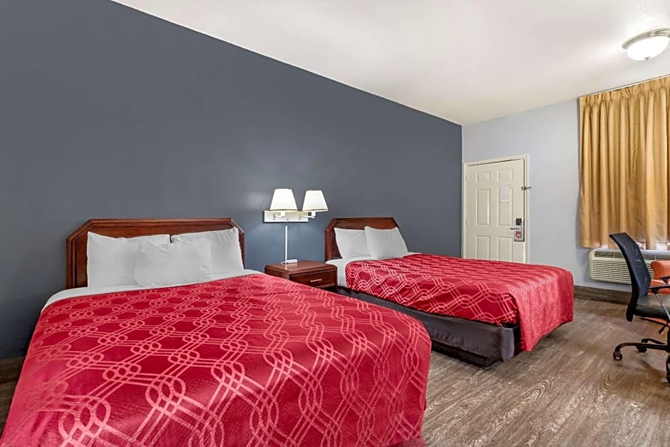 Econolodge Junction